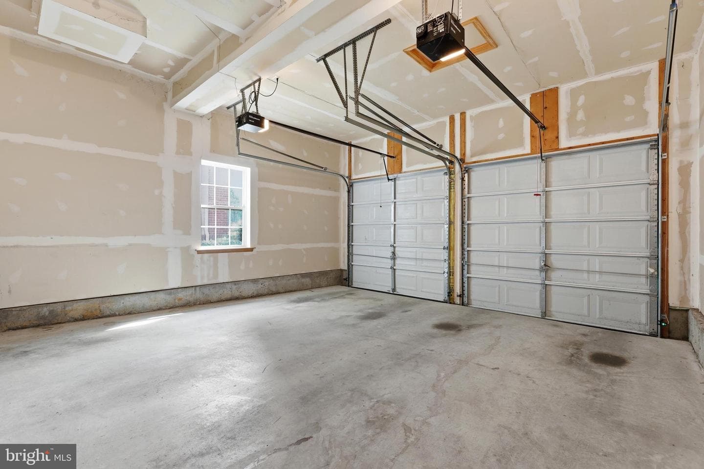 2700 Lake Forest Drive photo 51