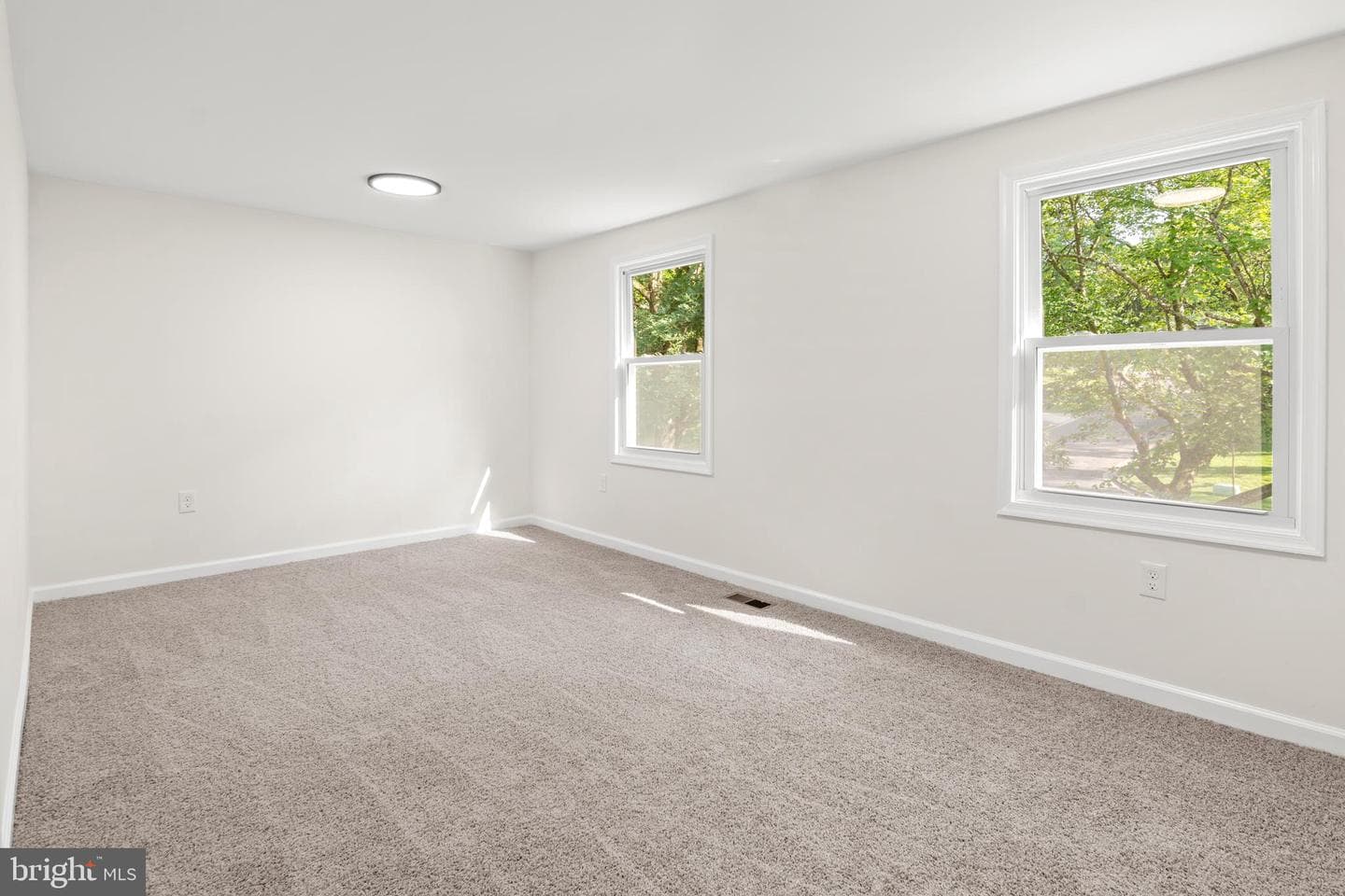 9417 Fairhaven Avenue photo 38