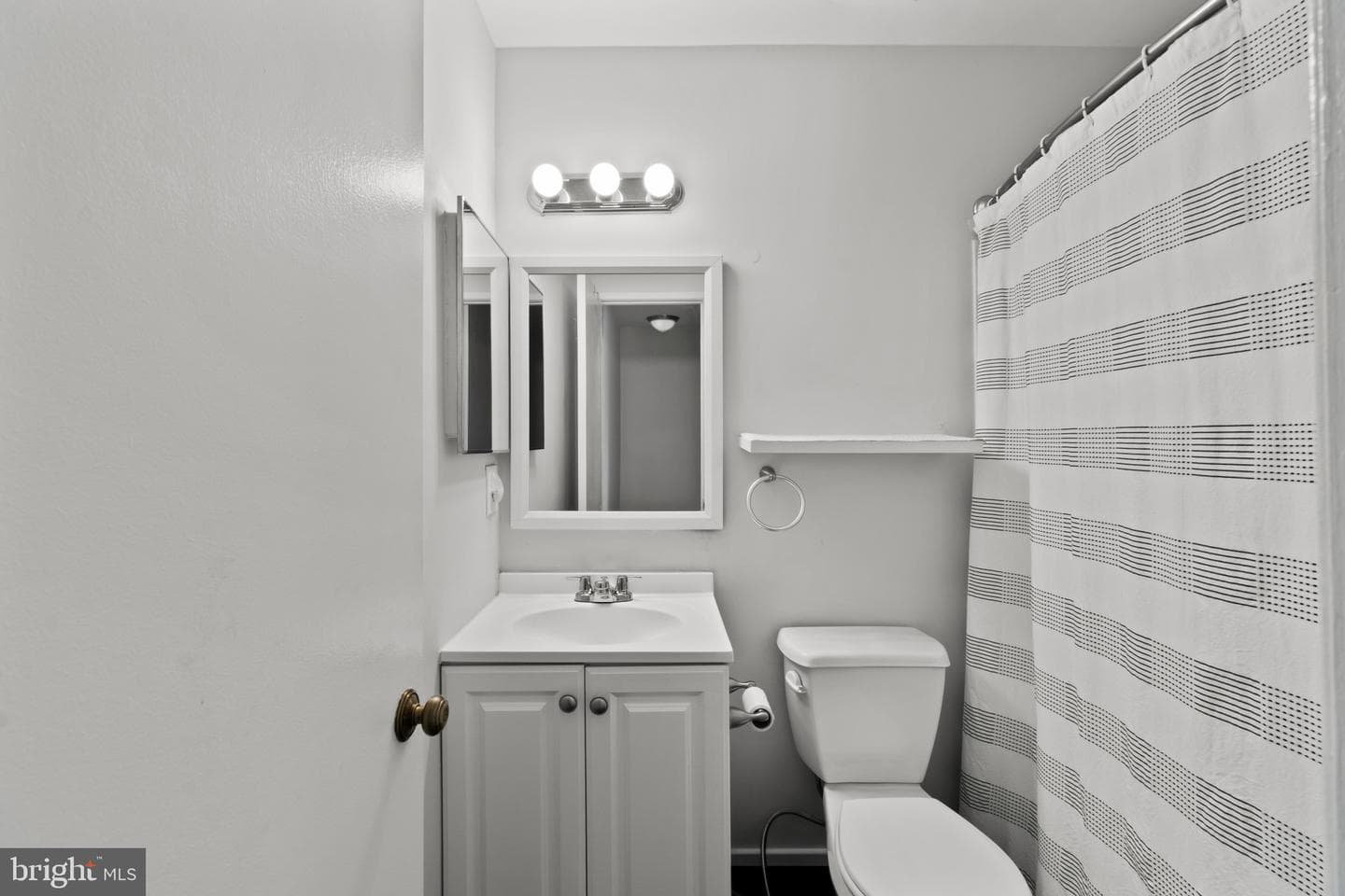 1020 West Court #10 photo 15