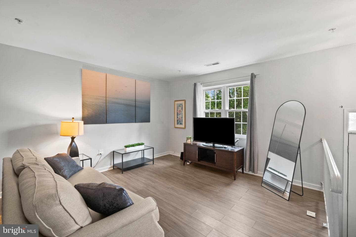 1020 West Court #10, Laurel