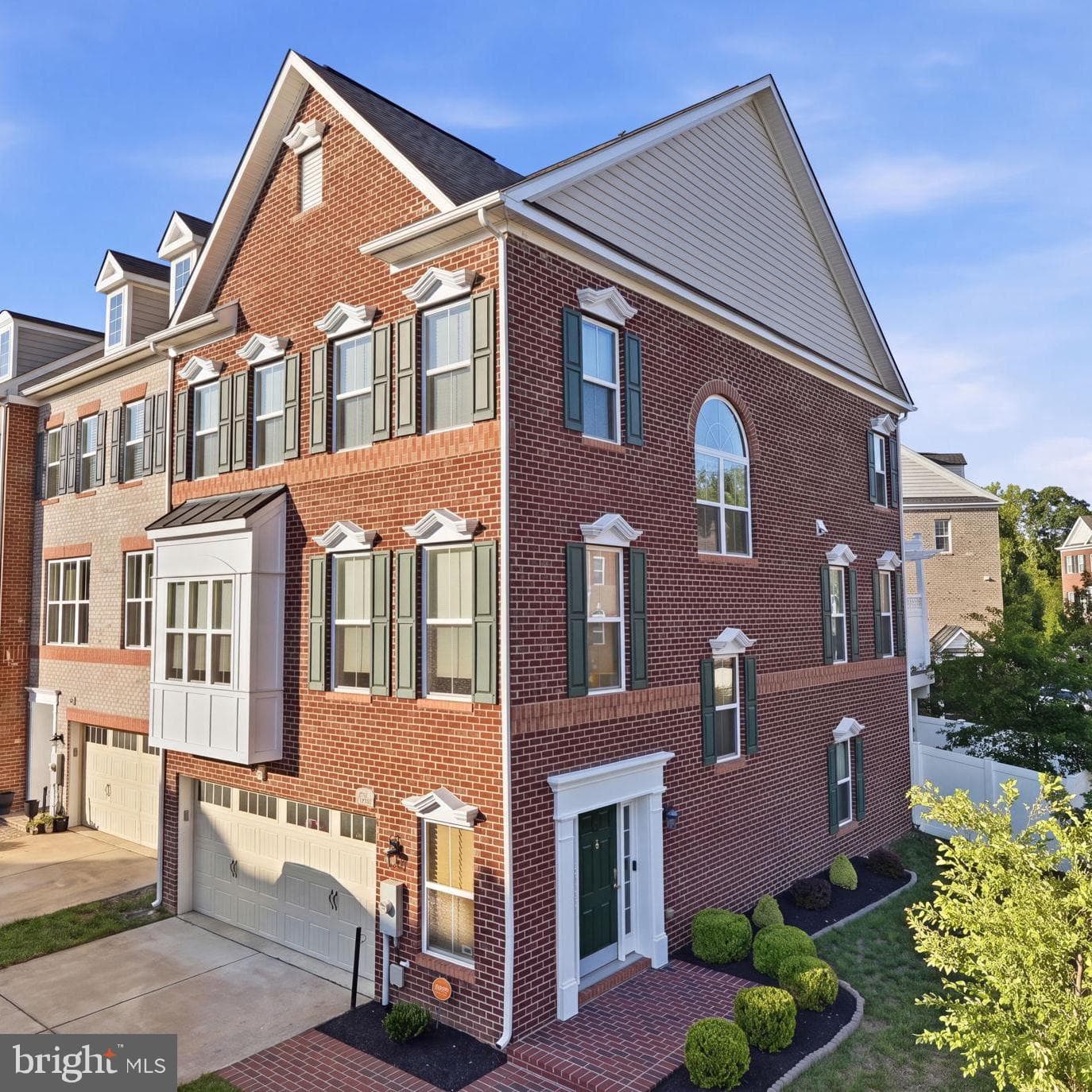 2818 Medstead Lane photo 3