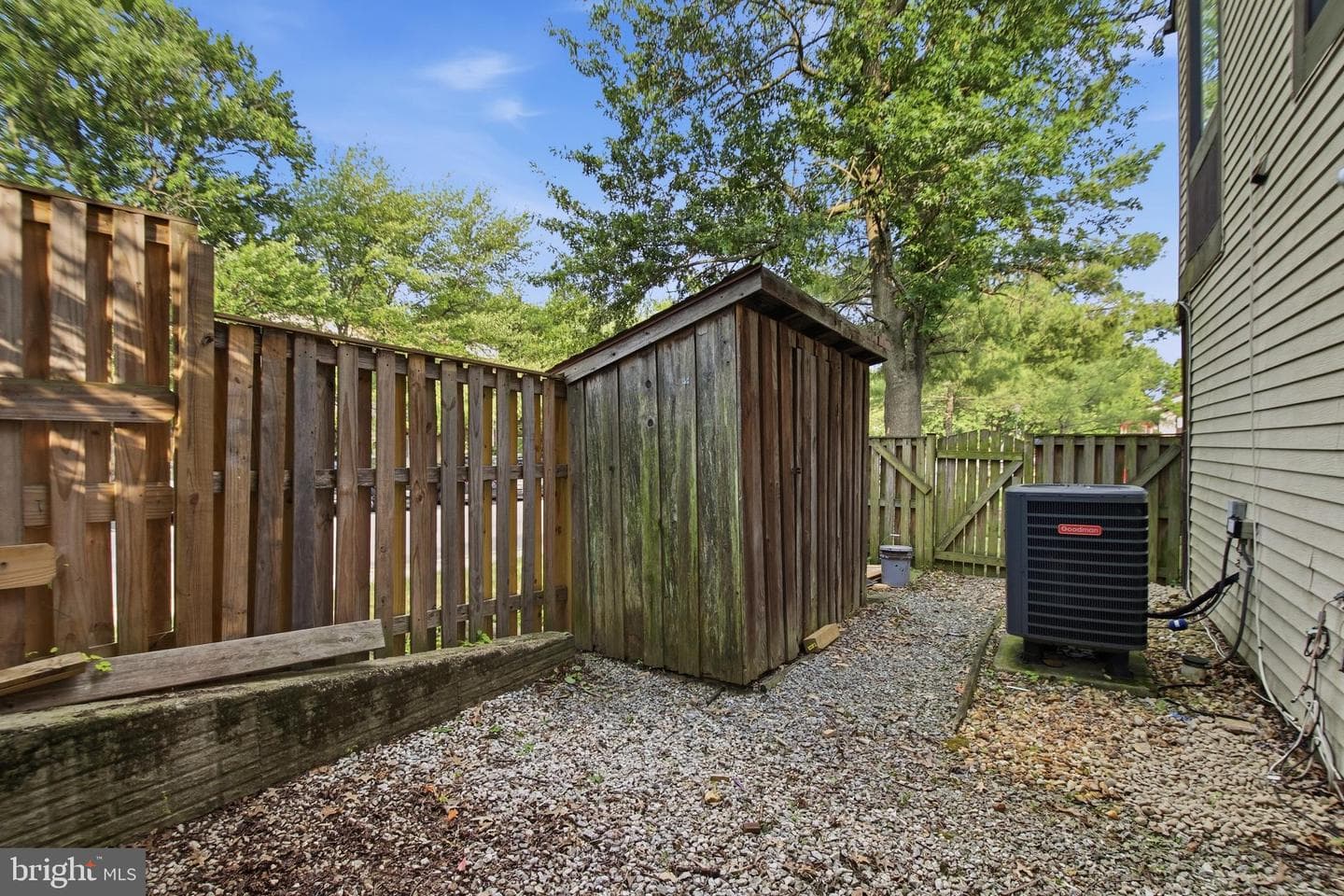 7205 Split Rail Lane photo 33