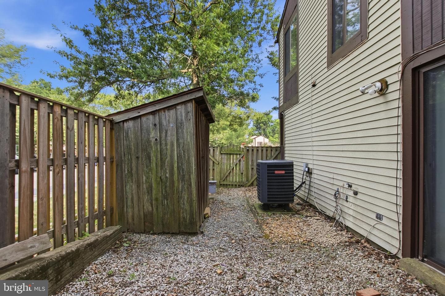 7205 Split Rail Lane photo 34