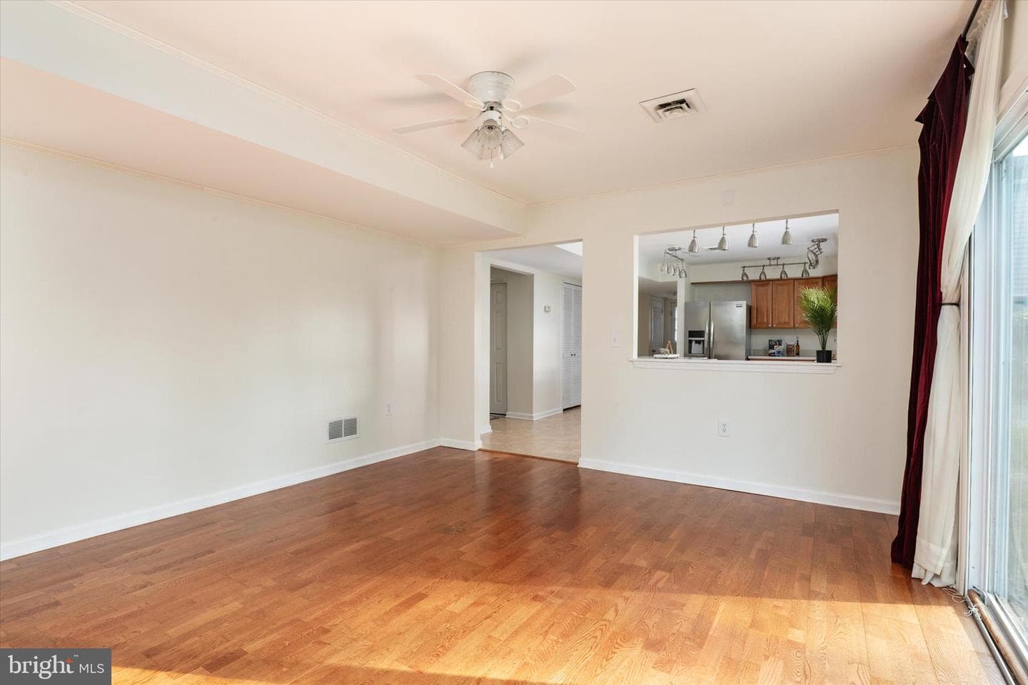 515 Bayside Drive photo 11