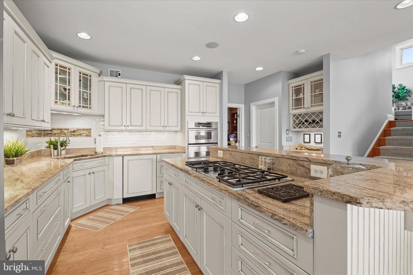 350 Narrows Pointe Drive photo 18