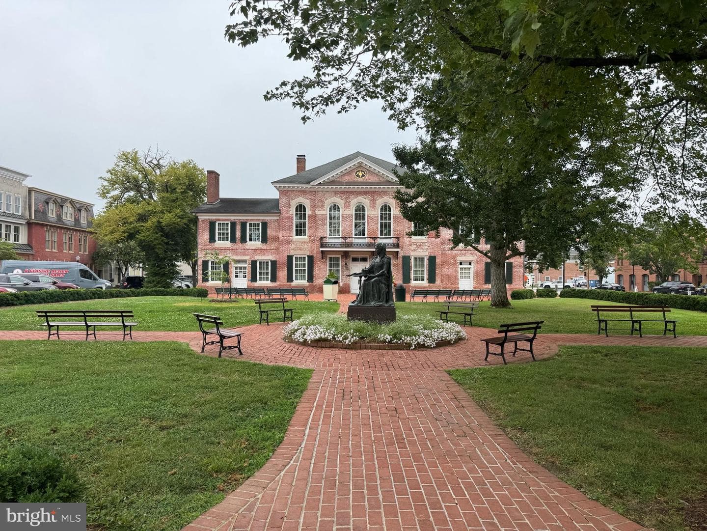 112 S Commerce Street, Centreville