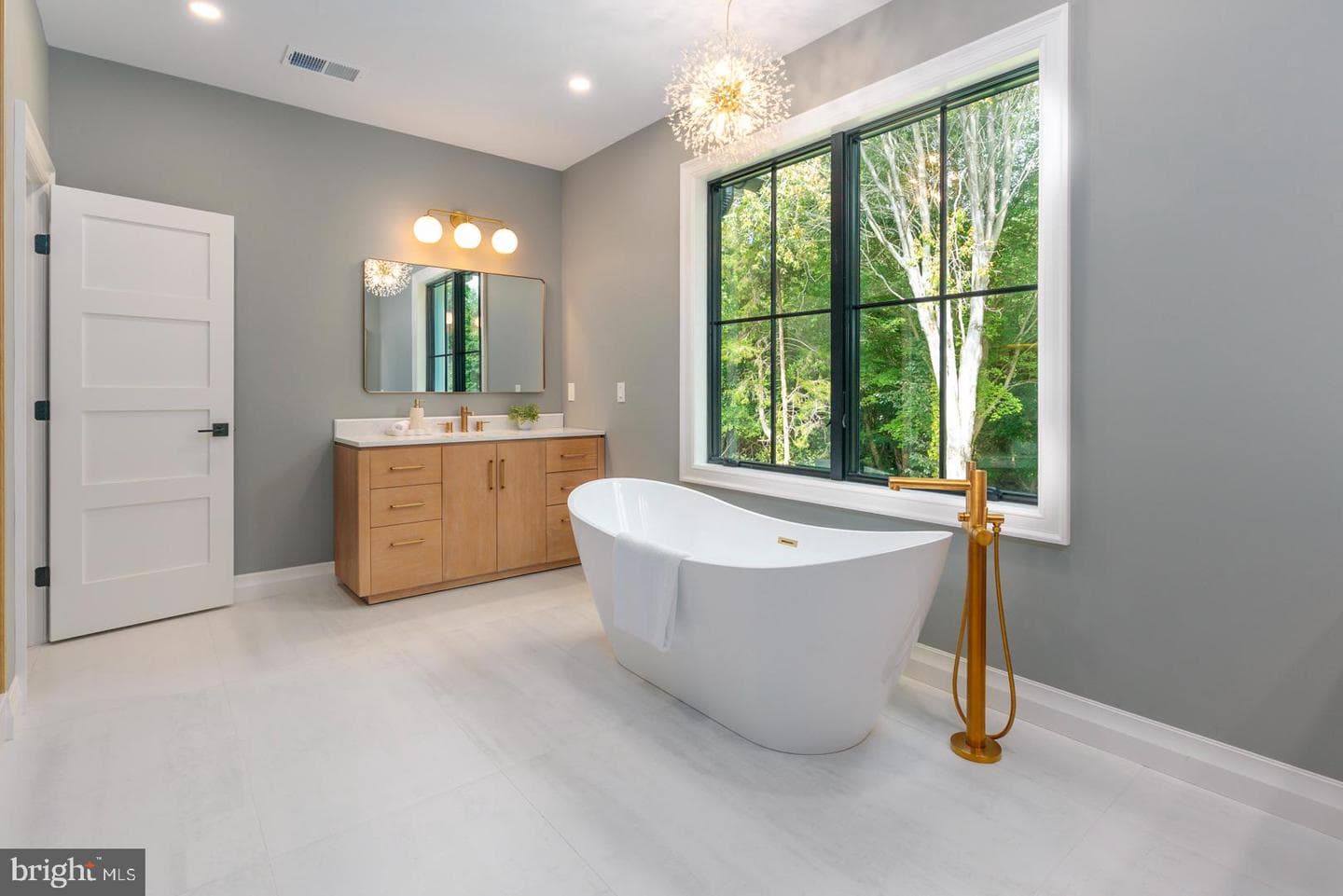 208 Tower Drive photo 36