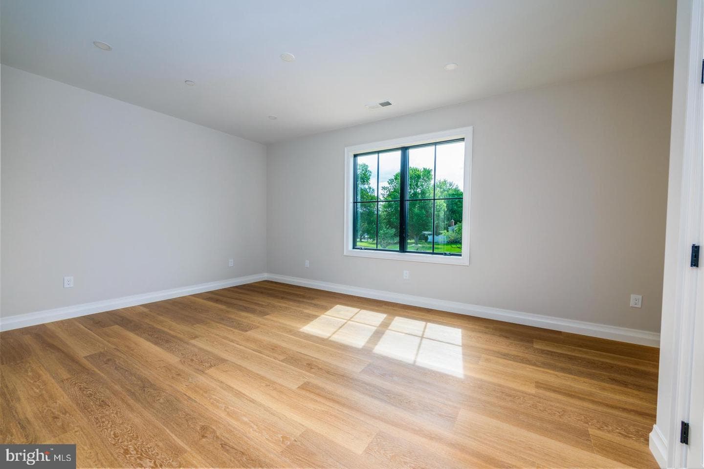 208 Tower Drive photo 48