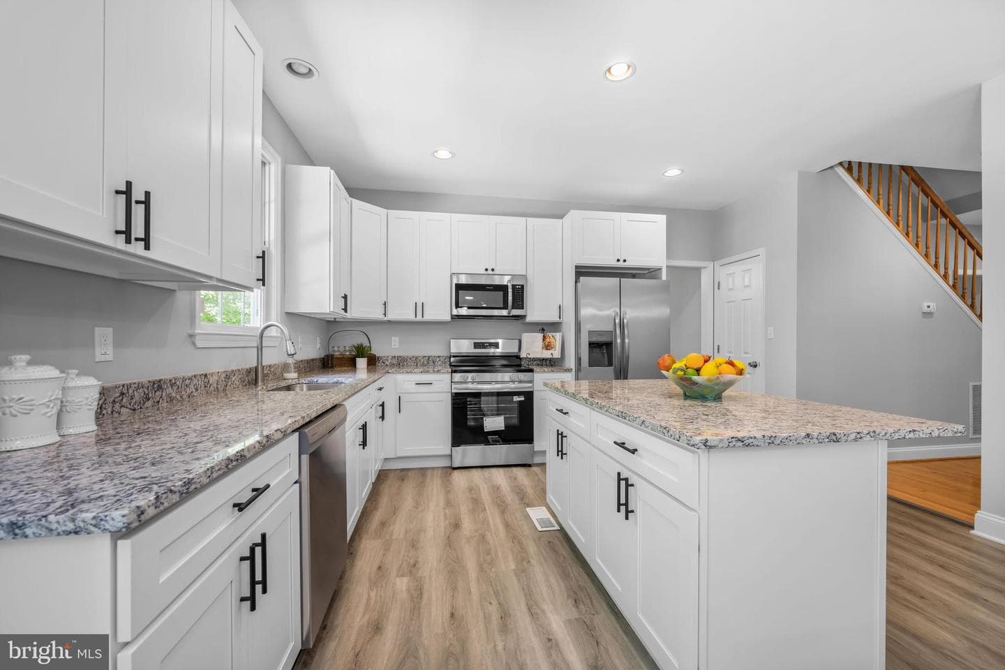 1000 Chesapeake Drive photo 17