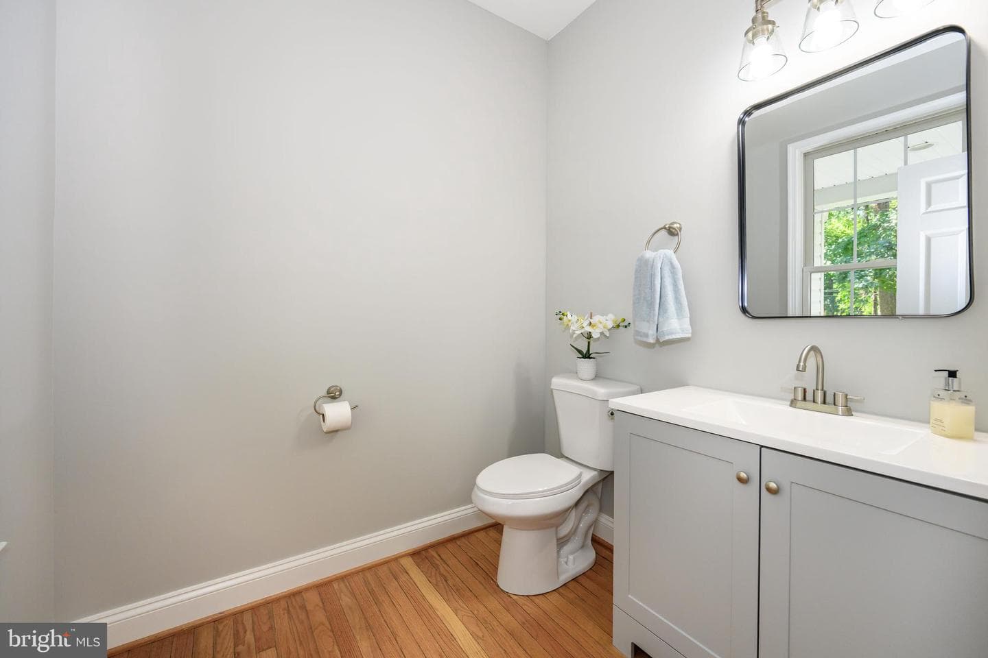 1000 Chesapeake Drive photo 23