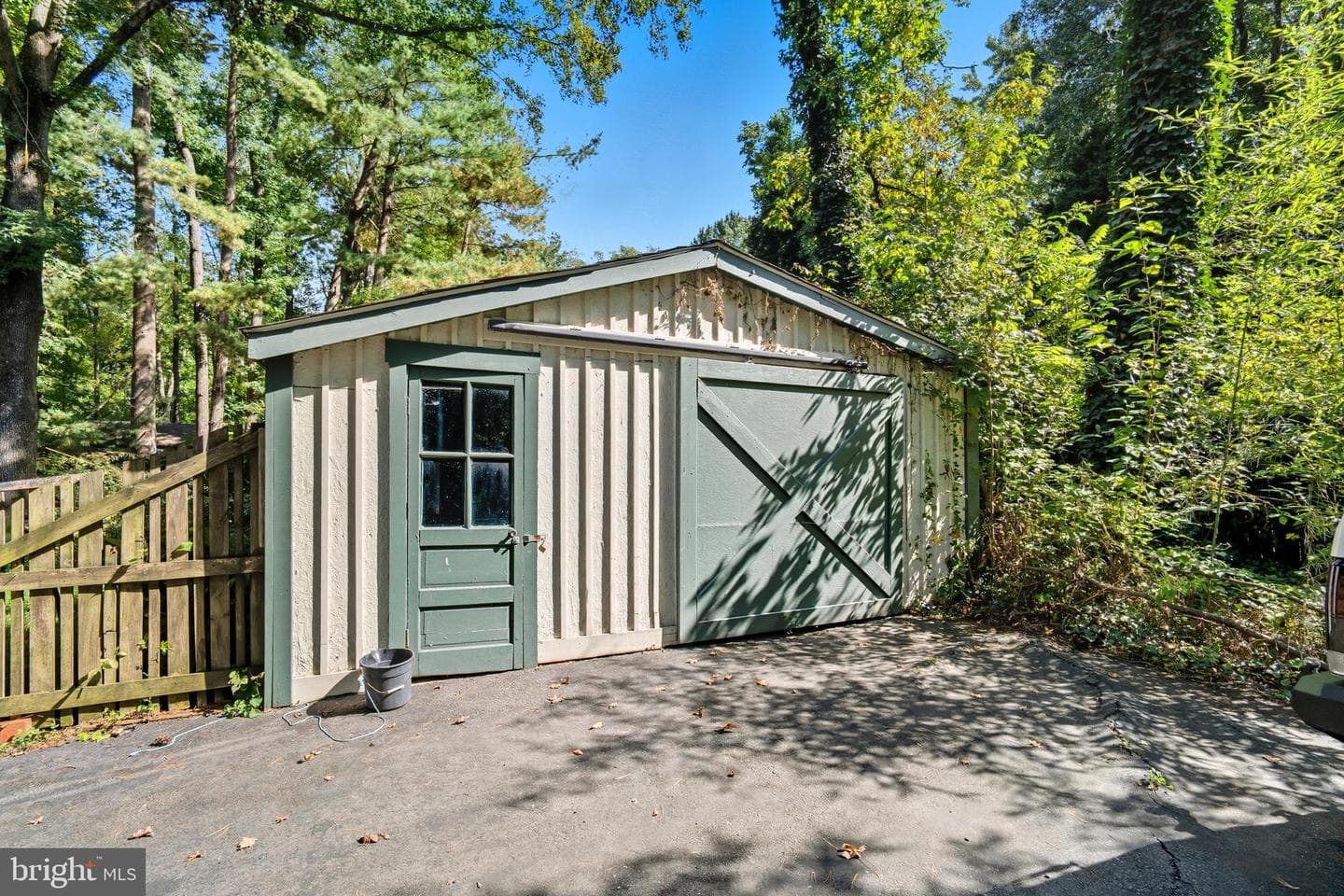 222 Dutchess Road photo 16
