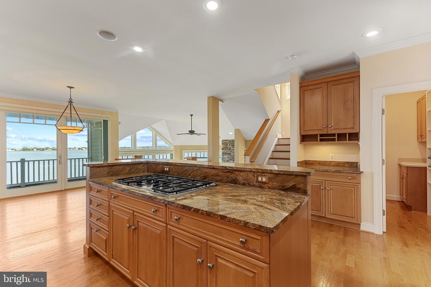 346 Narrows Pointe Drive photo 16