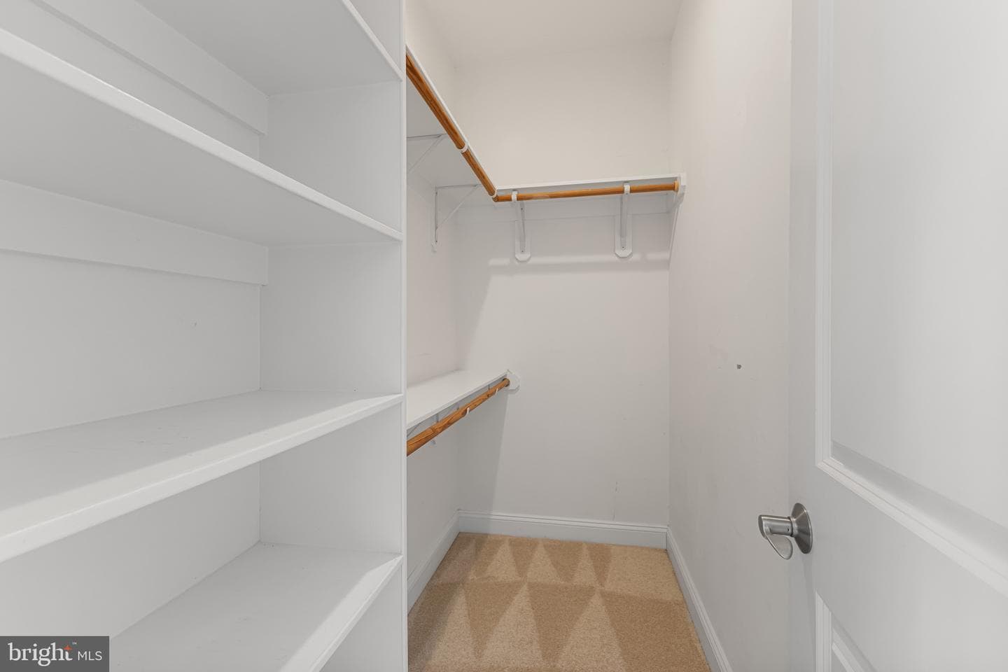 346 Narrows Pointe Drive photo 21