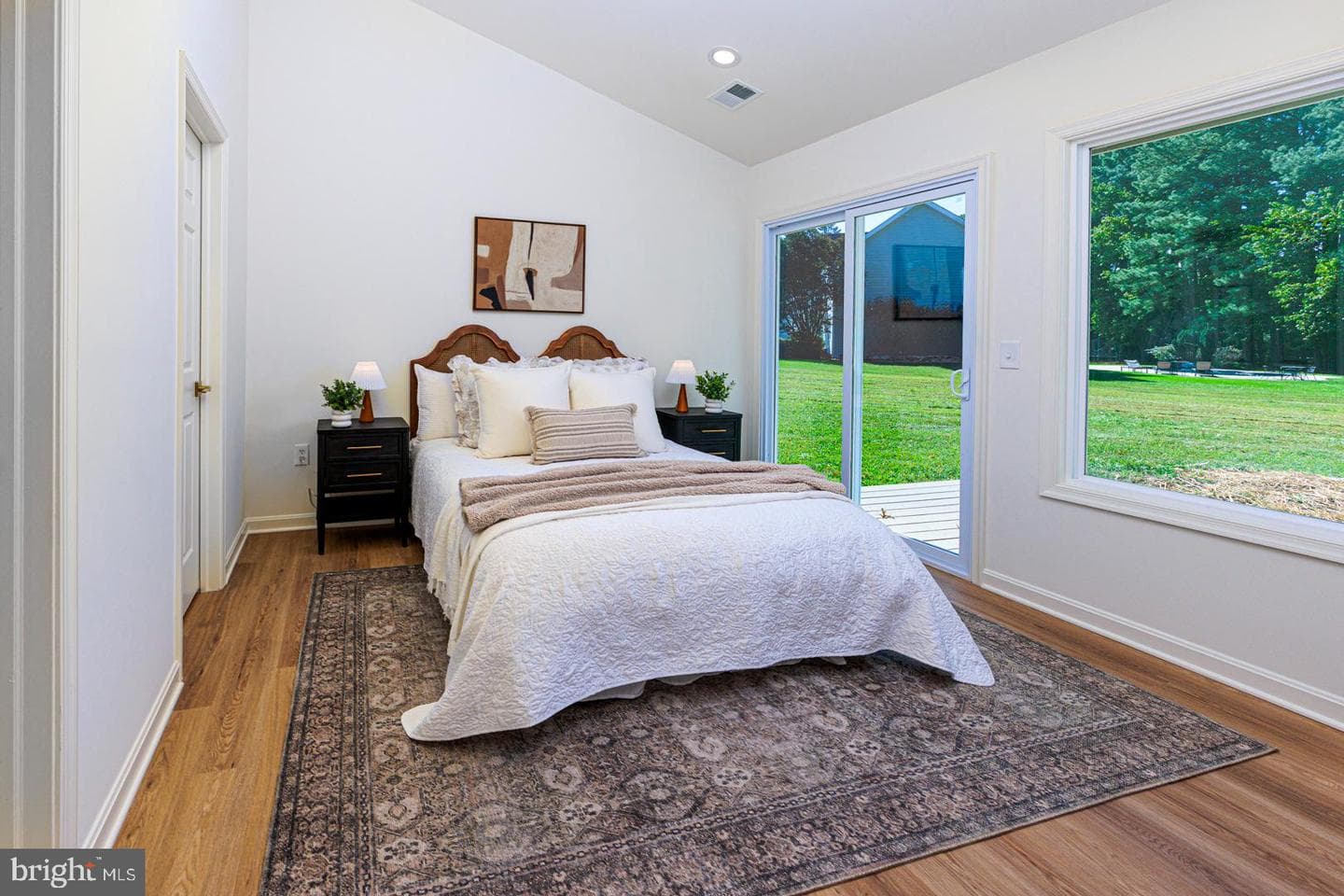 102 Golf Court photo 22