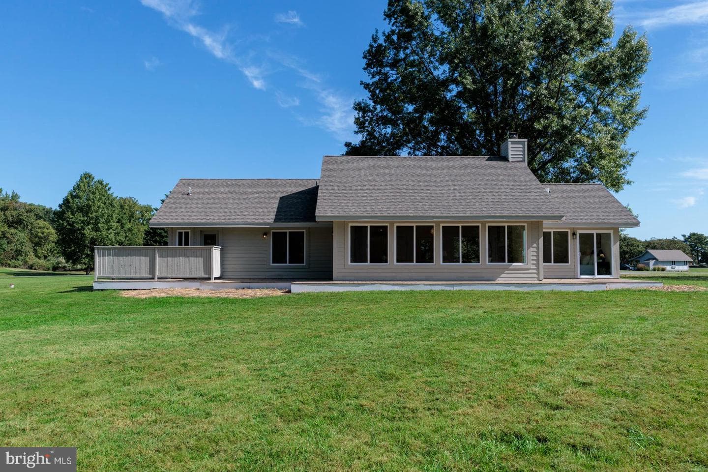 102 Golf Court photo 4