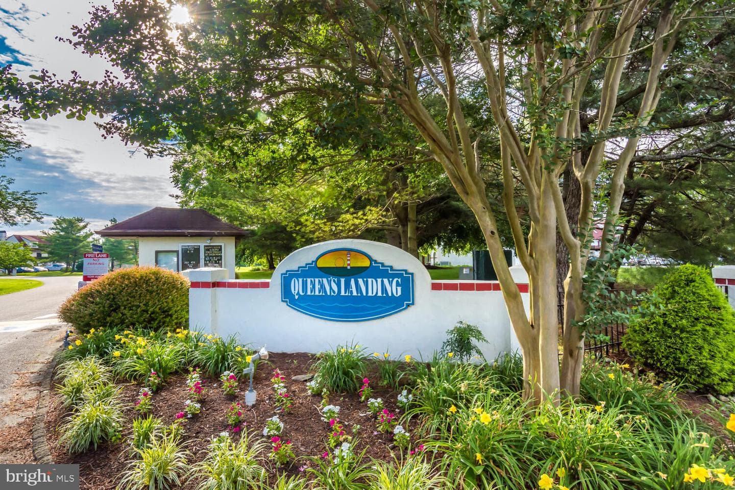 54 Queen Caroline Court photo 29