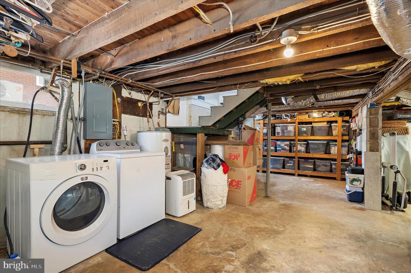 104 Windsor Avenue photo 32
