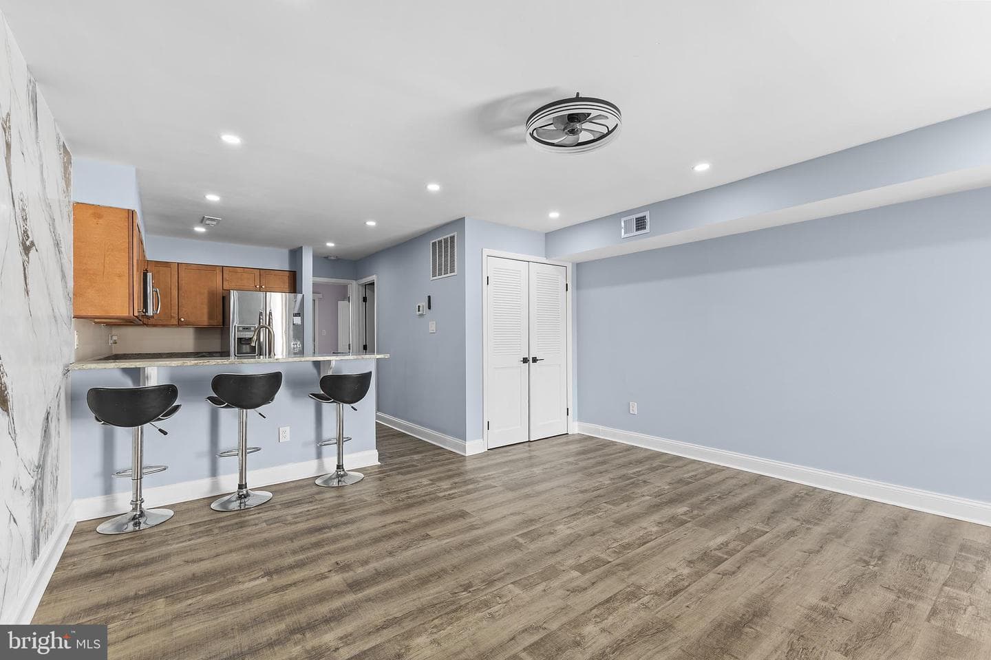 6 Queen Victoria Way photo 13