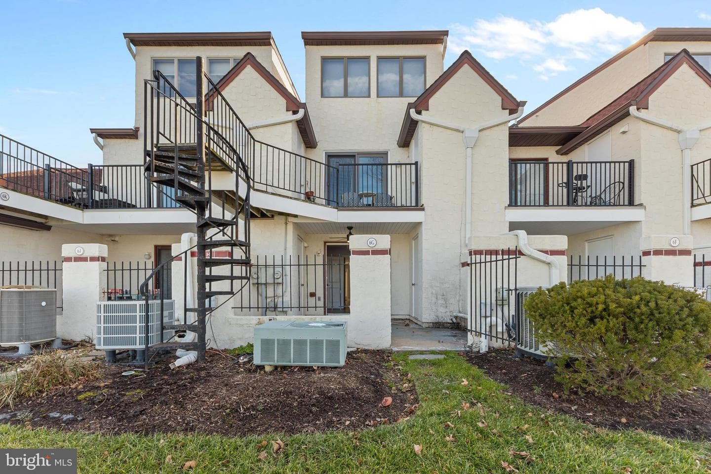 6 Queen Victoria Way photo 30