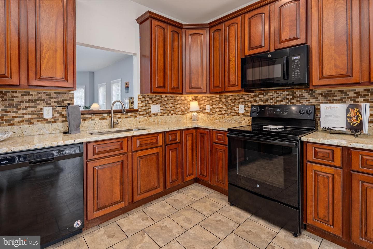 326 S Carolina Road photo 11