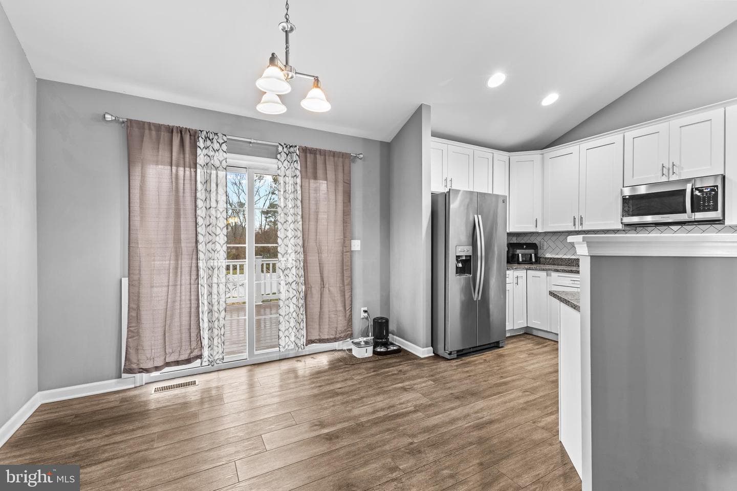 206 Melvin Avenue photo 12