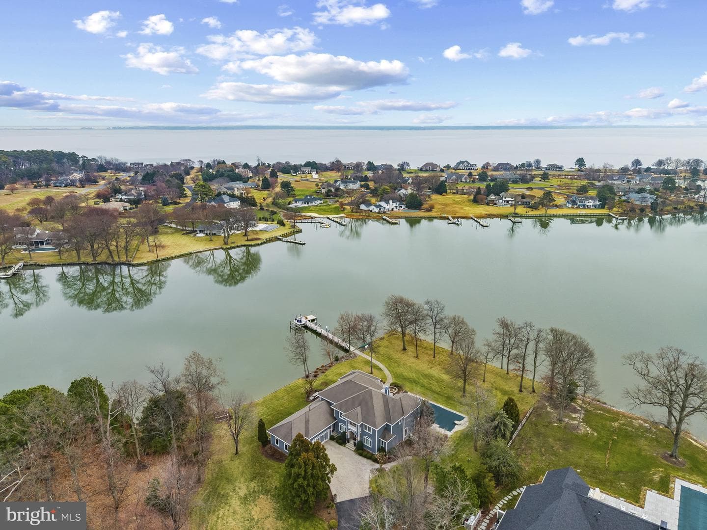137 Tanners Point Drive photo 5