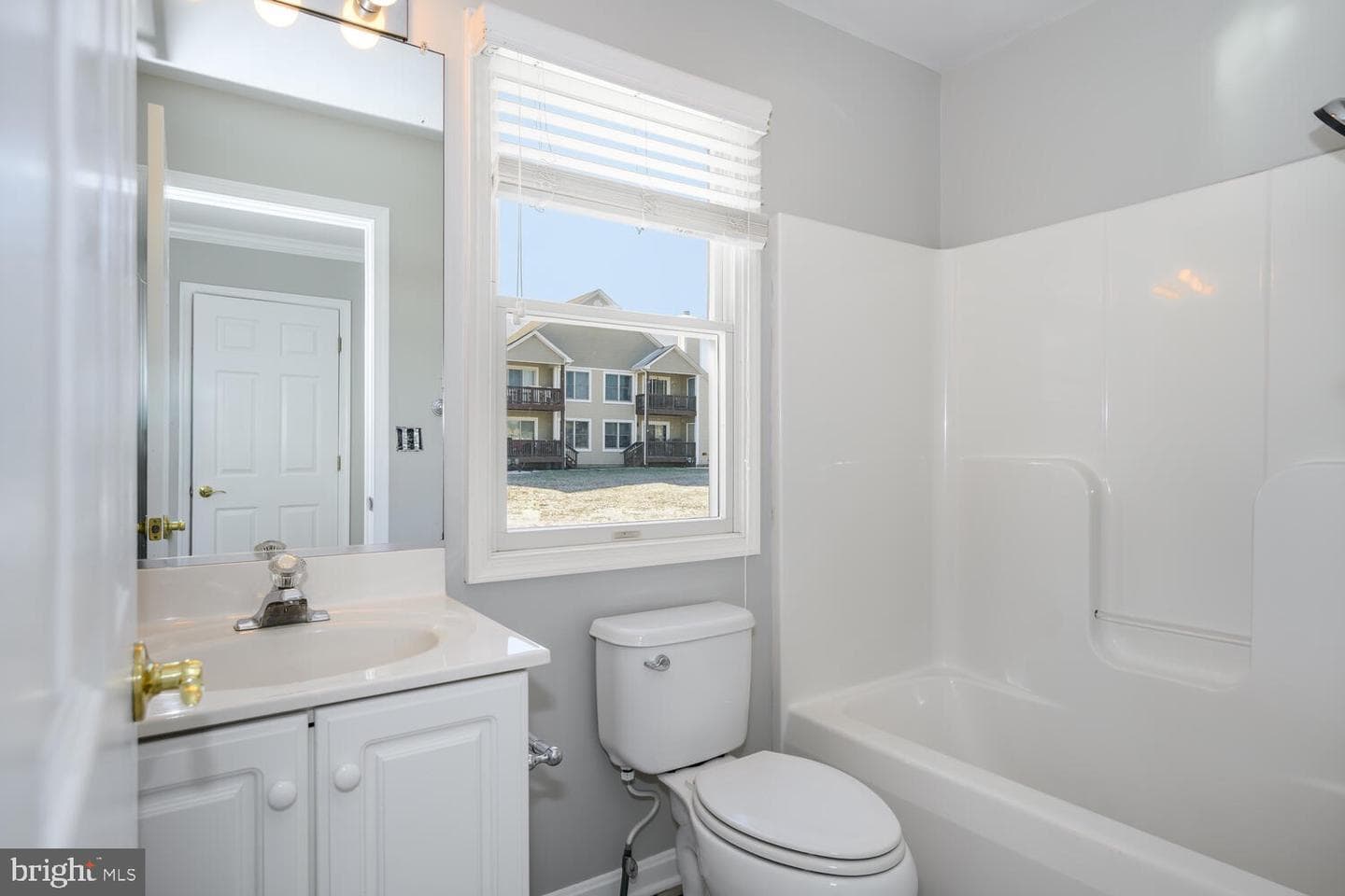 402 Blenny Lane photo 26