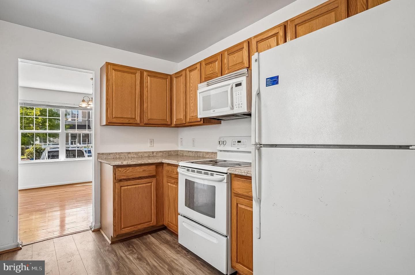 1025 Dundee Court photo 11
