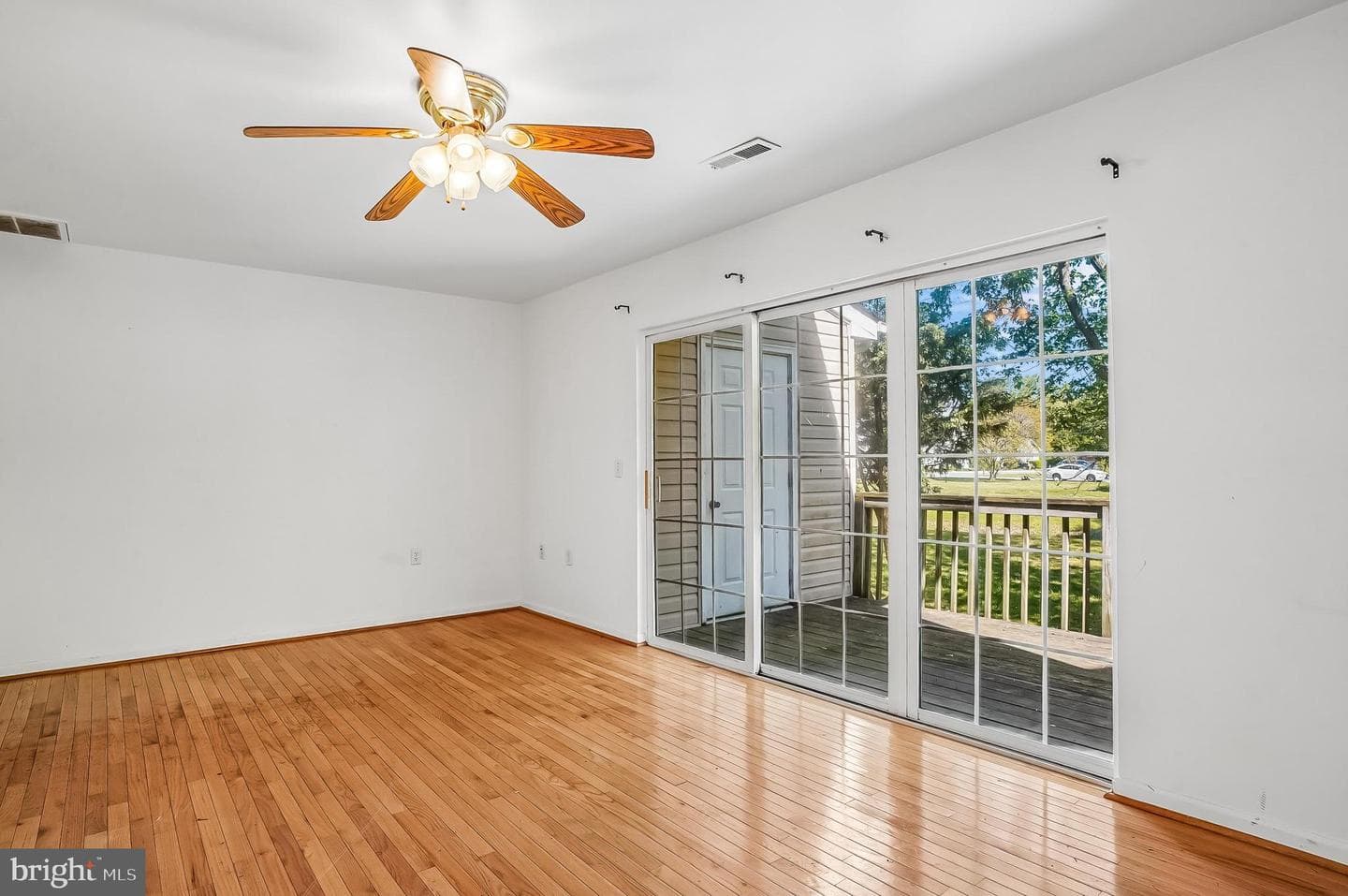 1025 Dundee Court photo 13