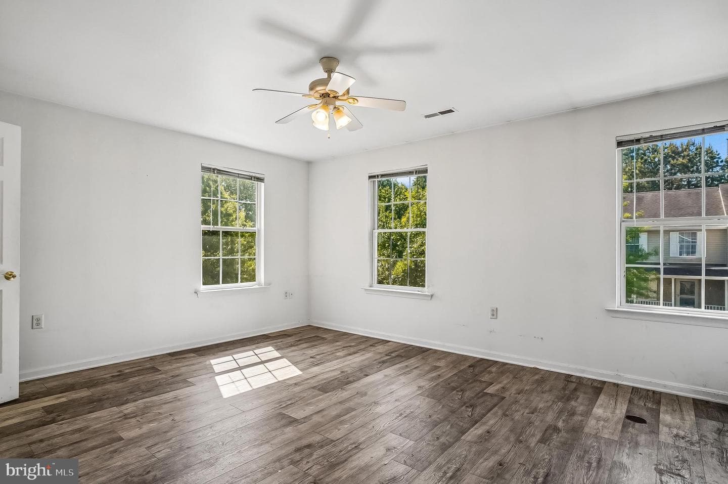 1025 Dundee Court photo 23