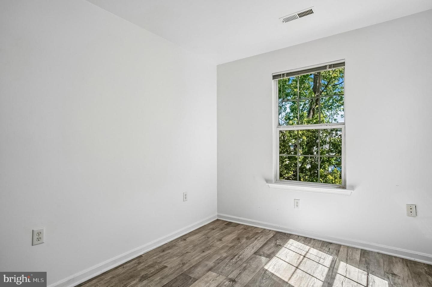 1025 Dundee Court photo 29