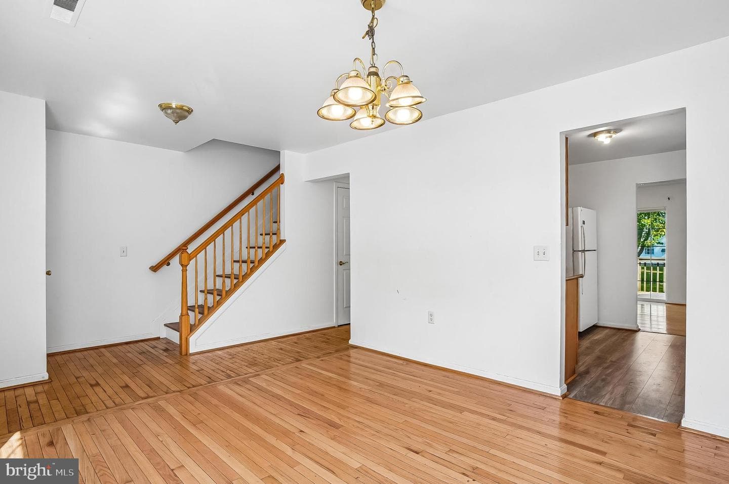 1025 Dundee Court photo 7