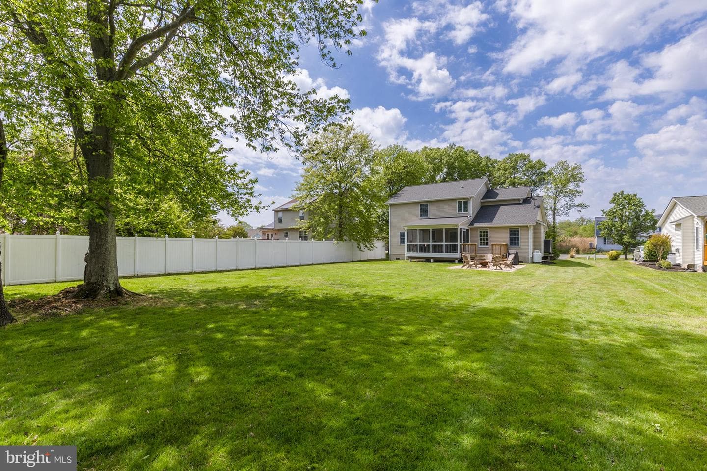 421 Victoria Way photo 38