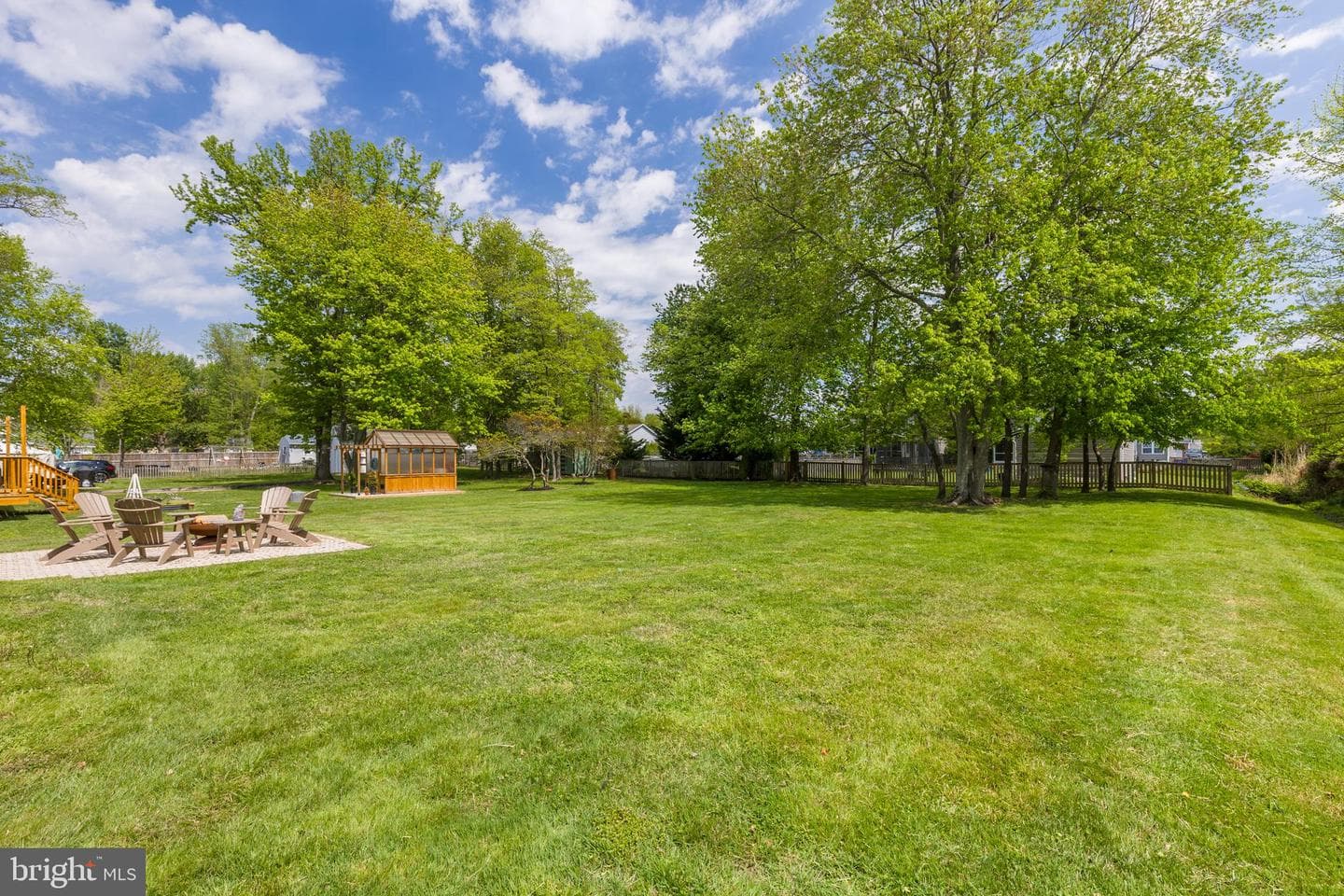 421 Victoria Way photo 40