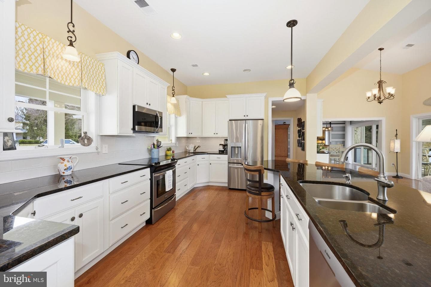 108 Holly Court photo 2