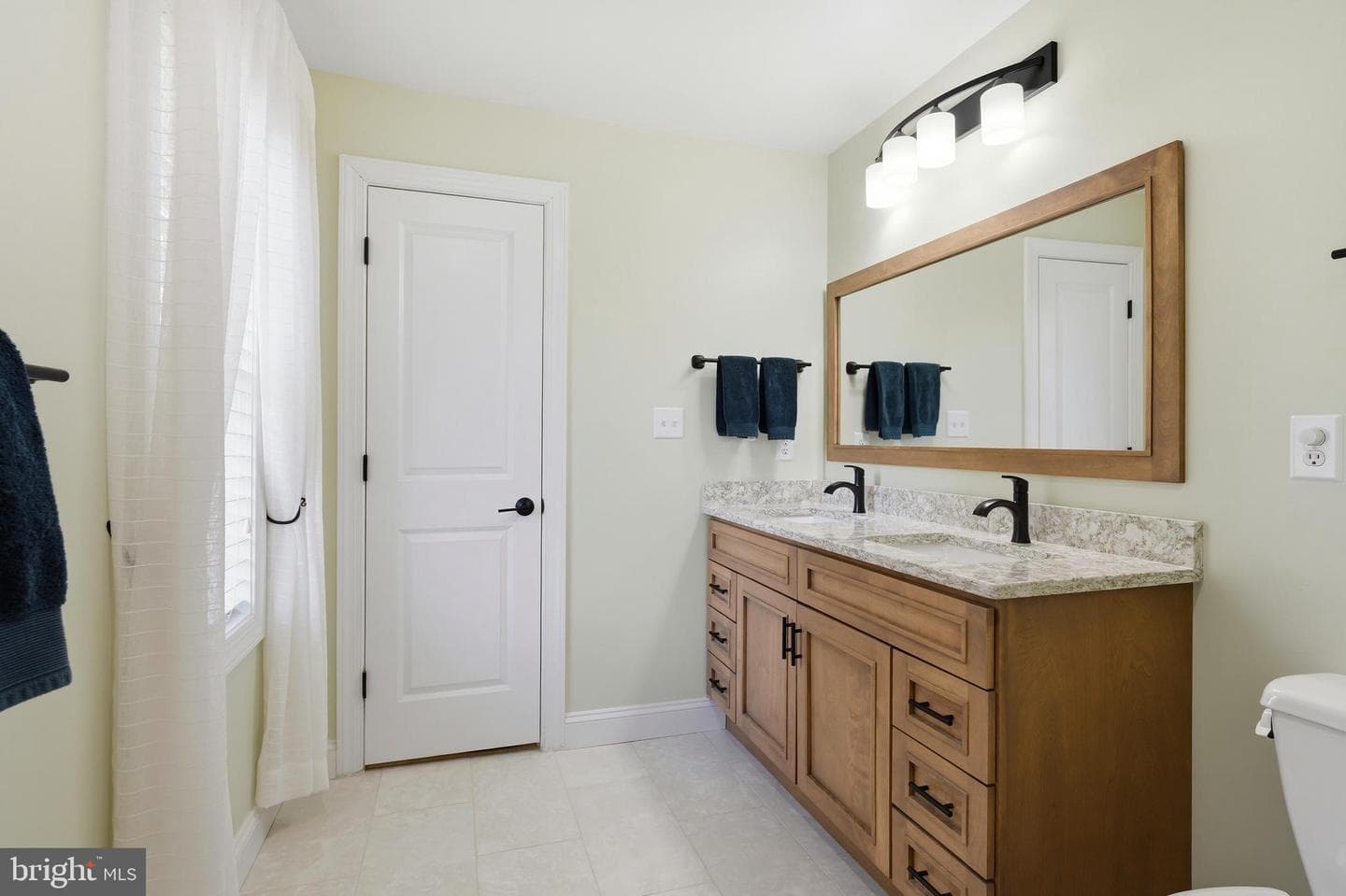 108 Holly Court photo 37