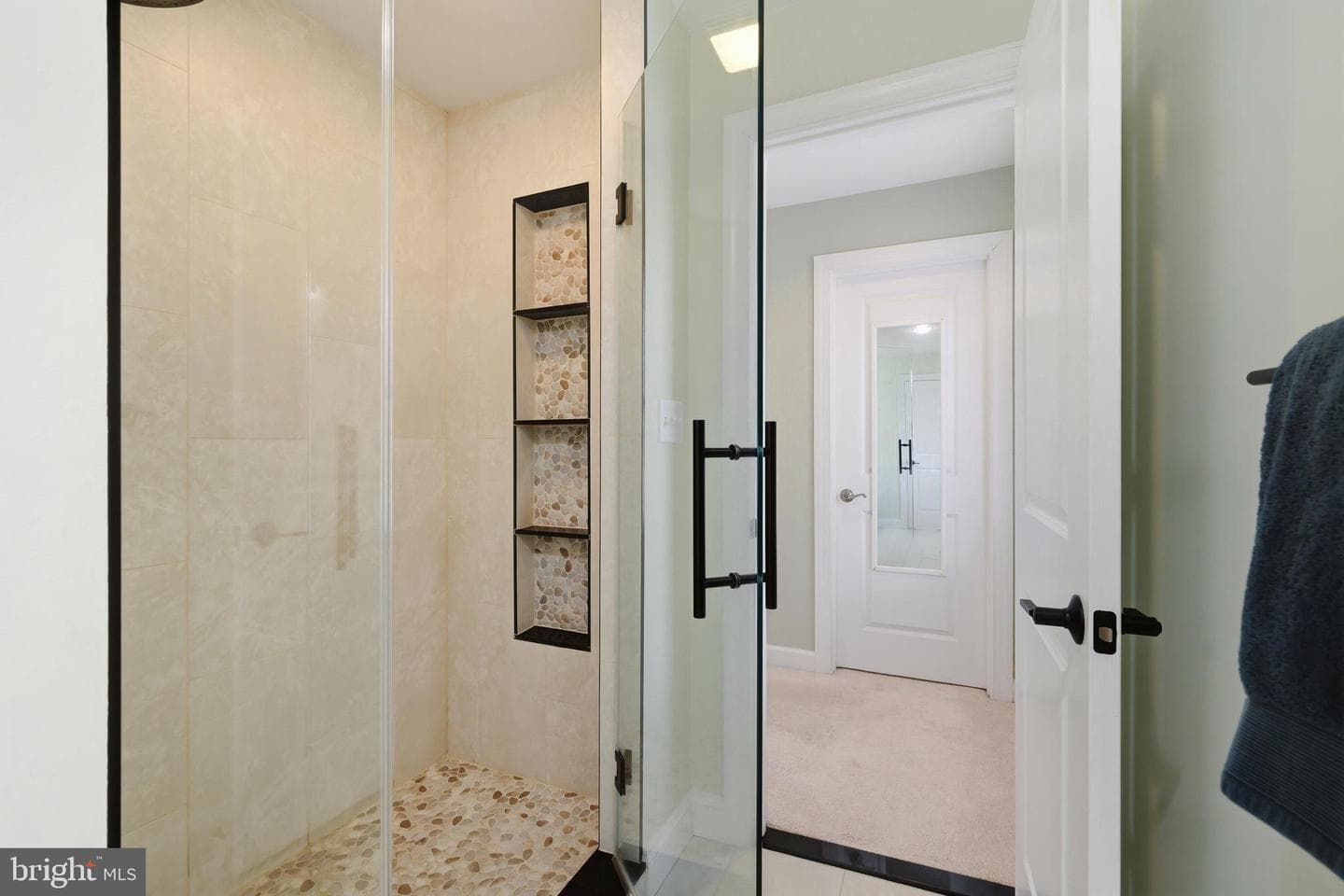 108 Holly Court photo 38