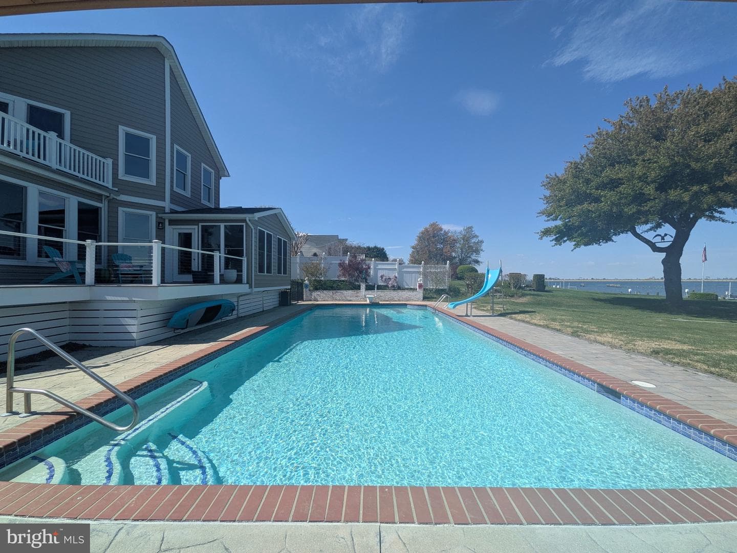 802 Broadcreek Drive photo 3