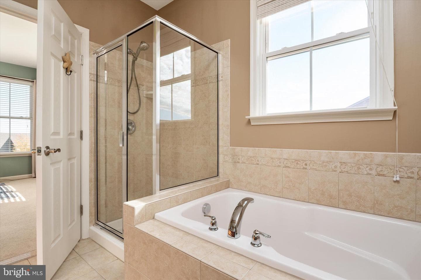 111 Keenan Way photo 27