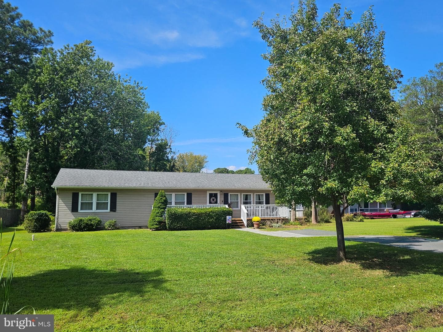 220 Pennick Drive photo 2