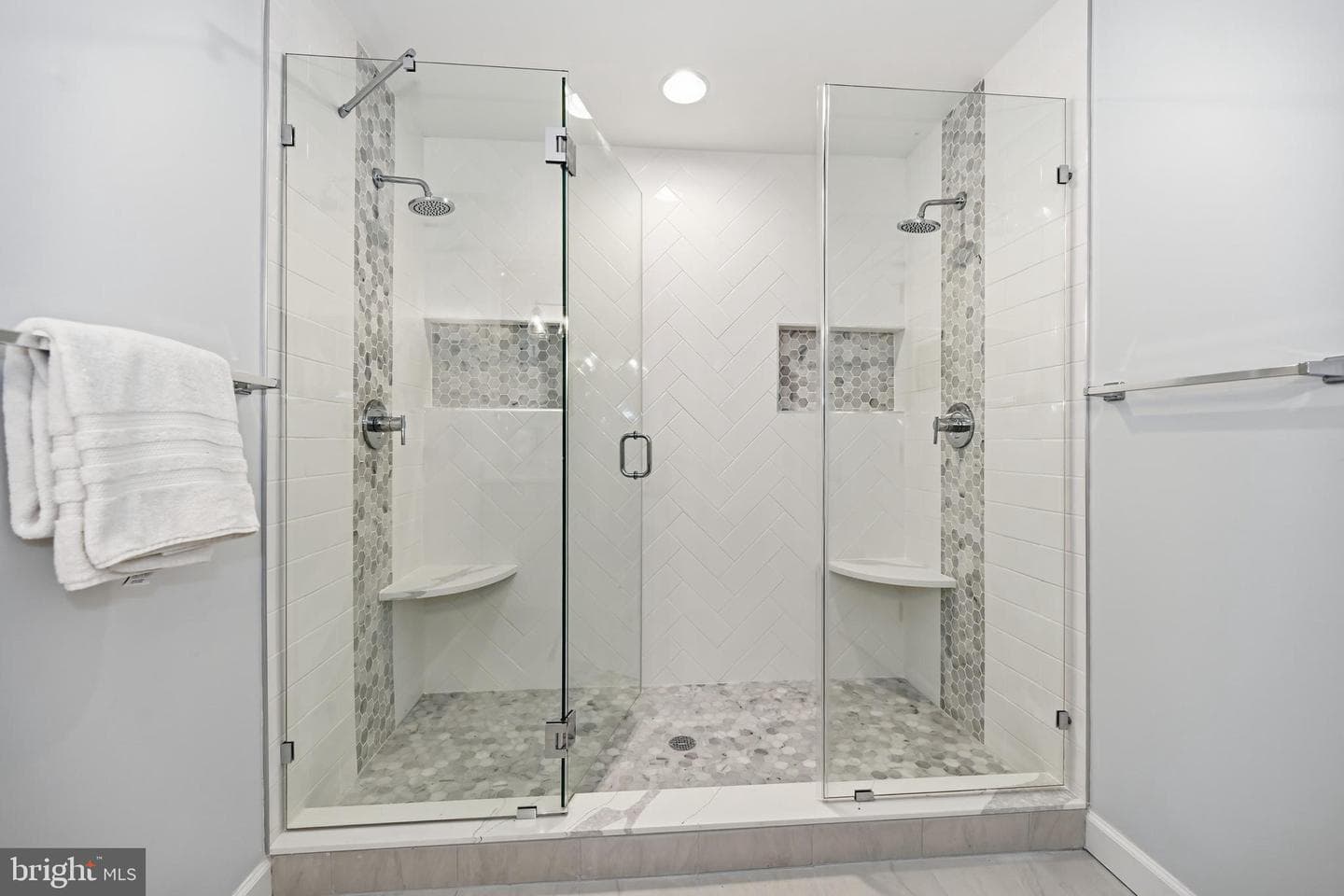 109 Bayview photo 5
