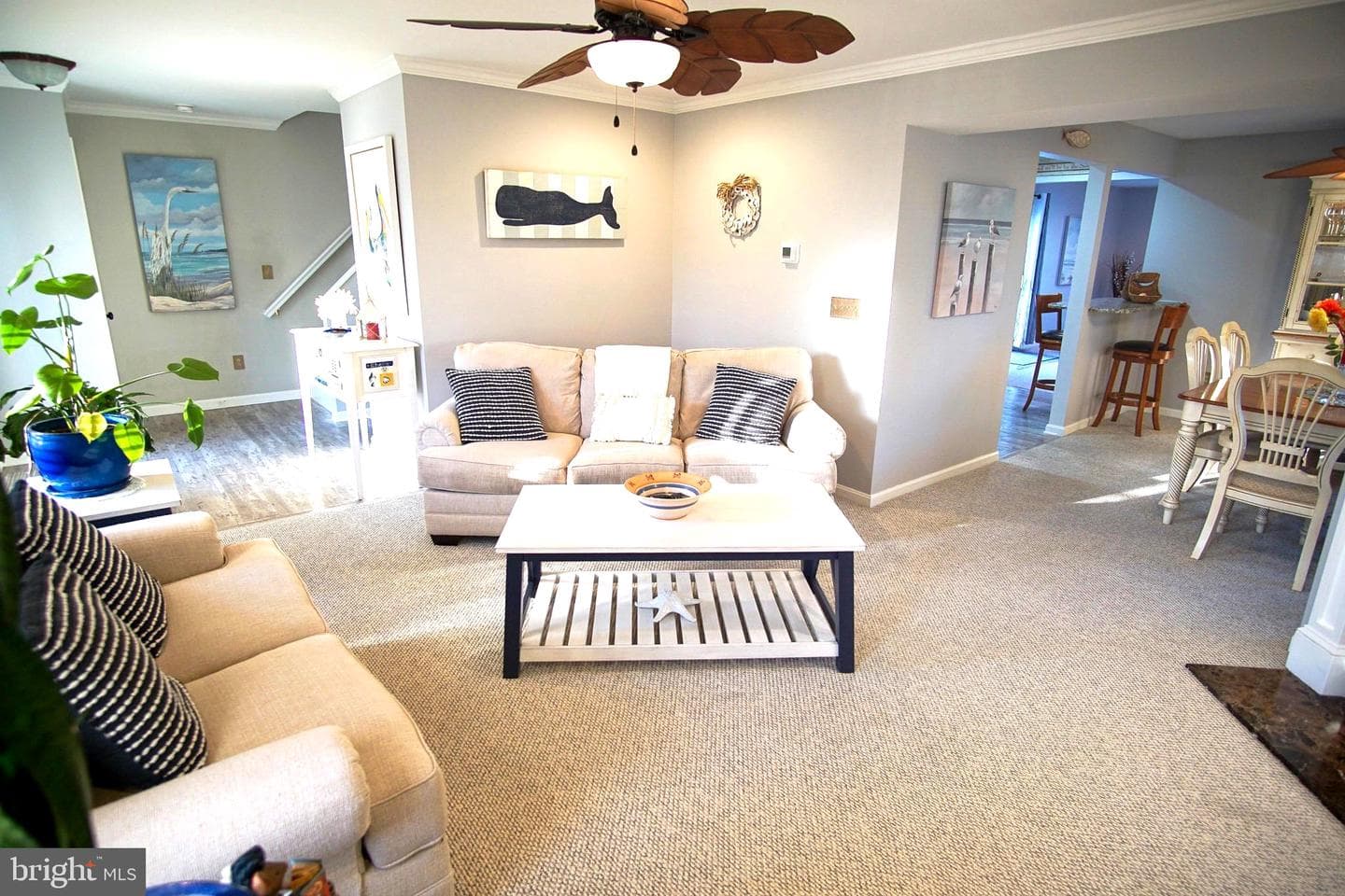 906 Petinot Place photo 3