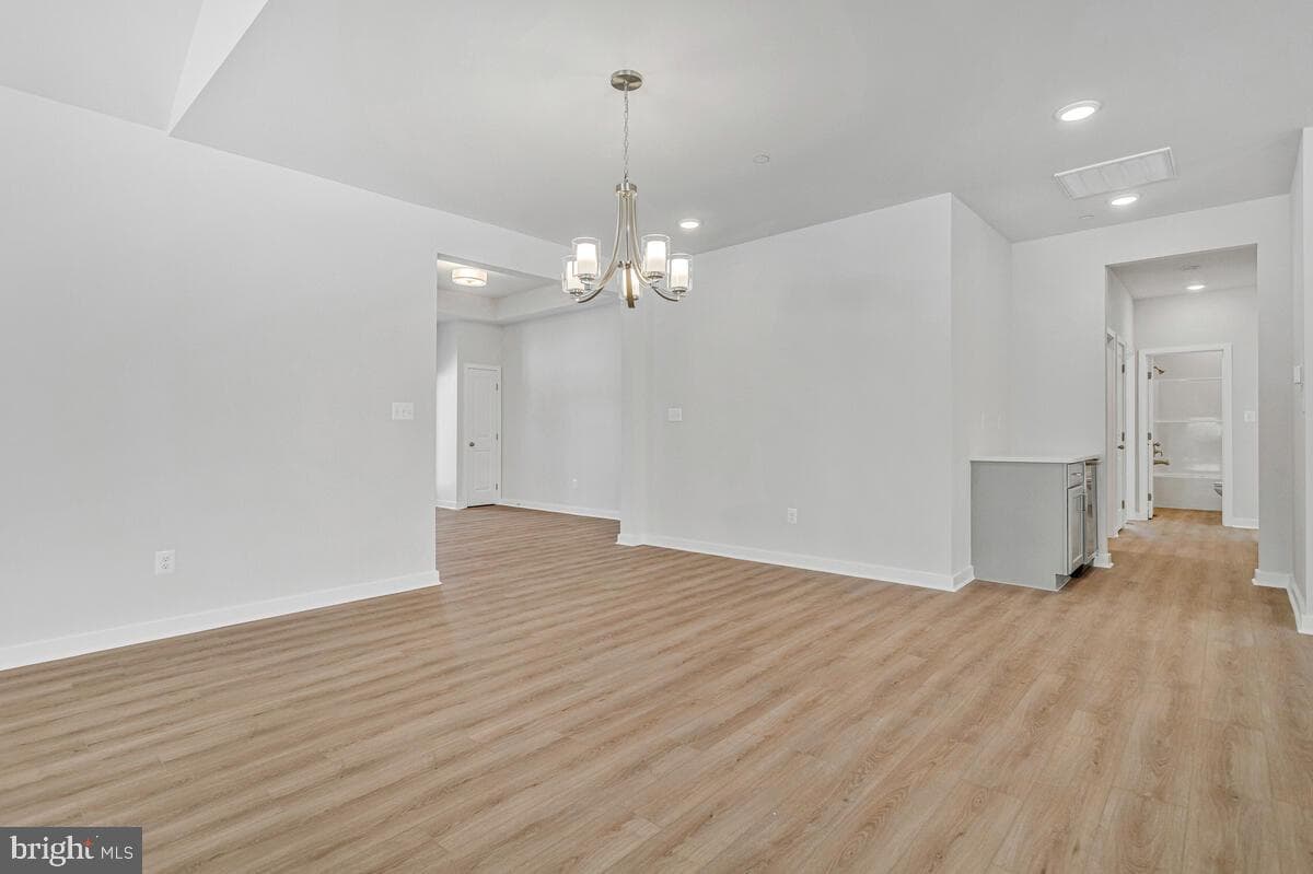 313 Columbia Lane photo 25
