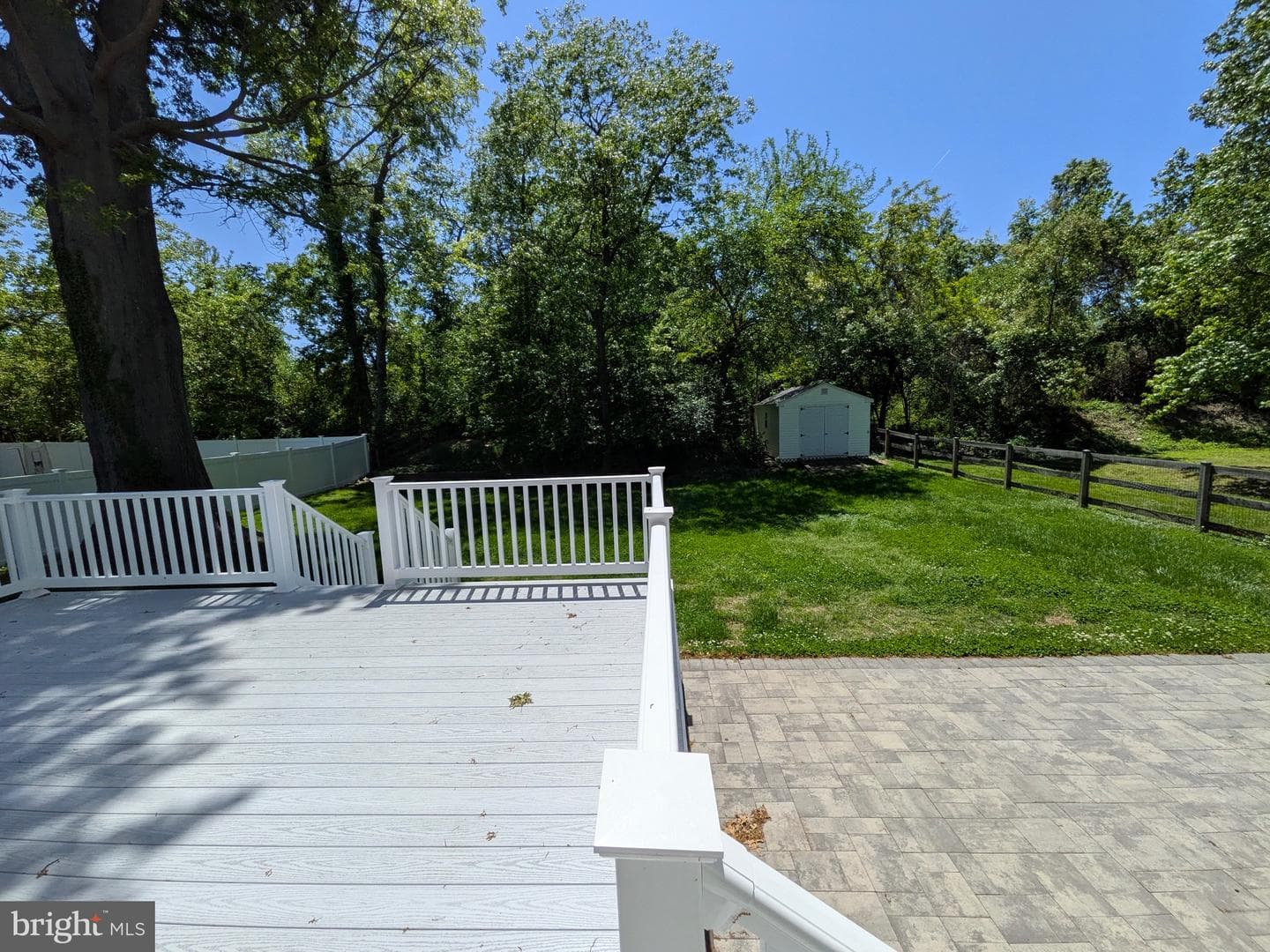 931 Petinot Place photo 29