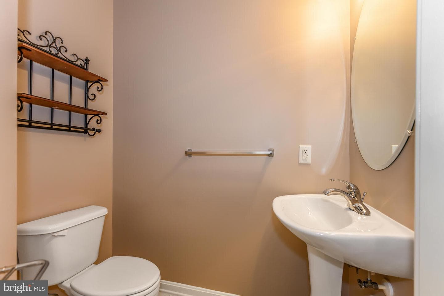 142 Harmony Way photo 28