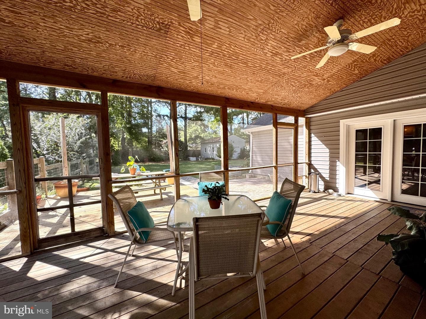 211 Queen Anne Road photo 27