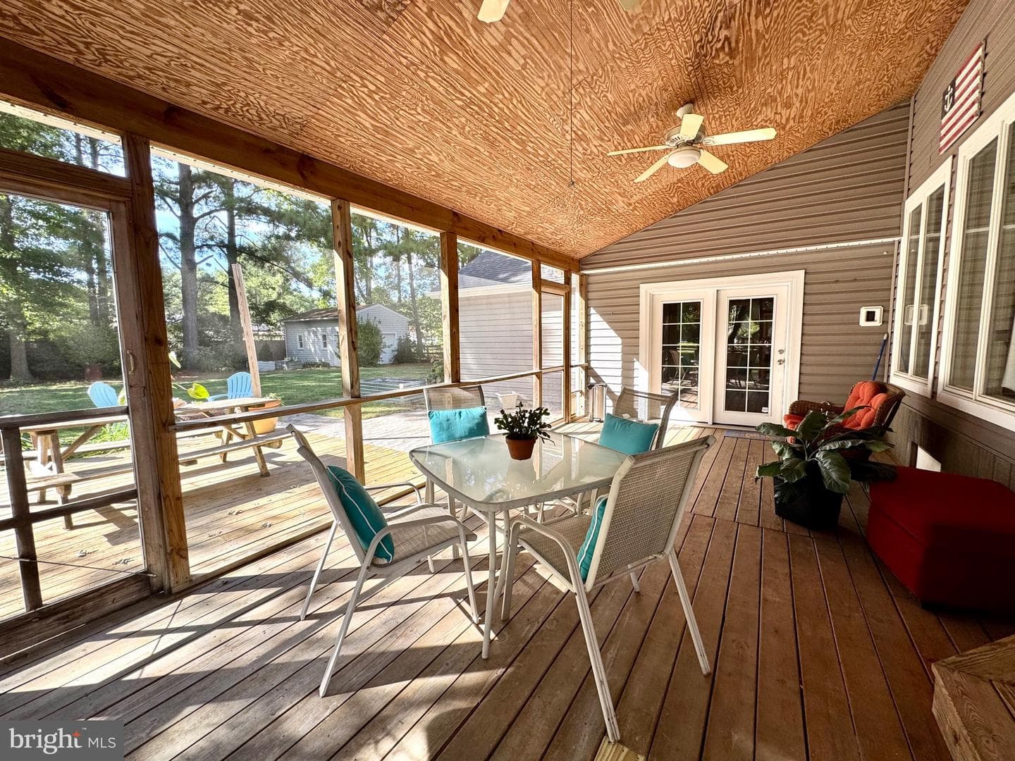 211 Queen Anne Road photo 3
