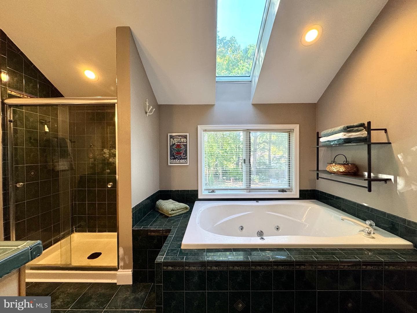 211 Queen Anne Road photo 37