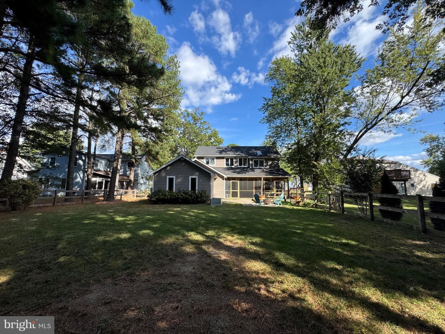 211 Queen Anne Road photo 47