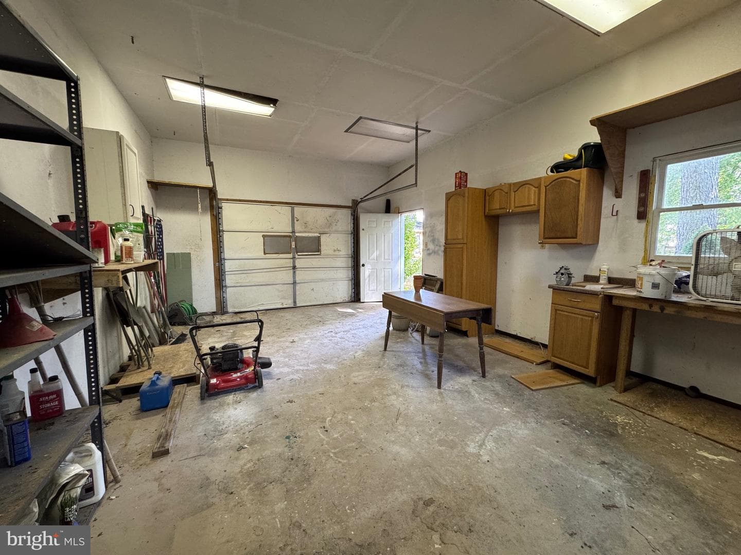211 Queen Anne Road photo 50